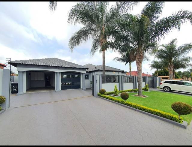 4 BEDROOM HOUSE FOR SALE IN CHANTELLE